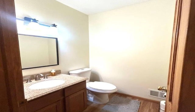 Fully Equipped Modern 4BR in the Heart of Minneapolis