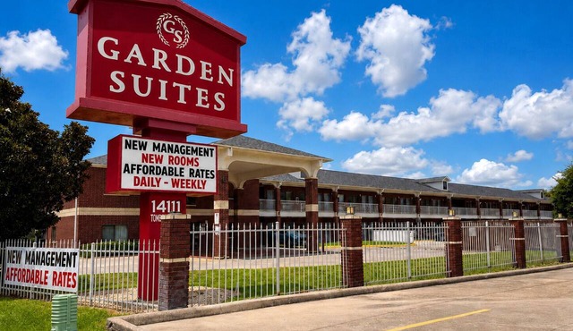 GARDEN SUITES