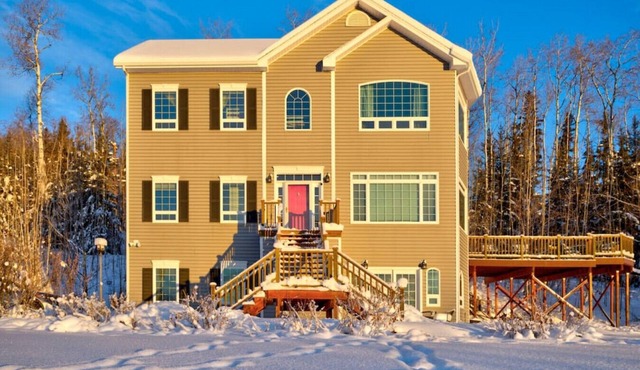 Gigantic 6b5b home with stunning view & spacious rooms