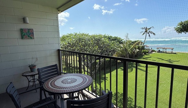 Haleiwa Beach Front-unobstructed ocean views-30 days min. booking -as per HI Law