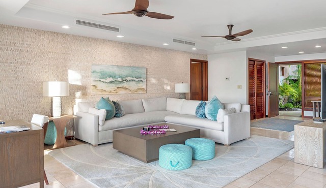 Hualalai Resort: Ground Level Villa by the Ocean