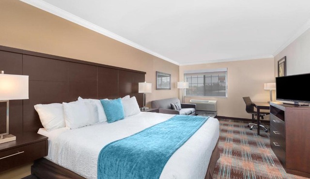 Inn at Moses Lake with Extended Stay