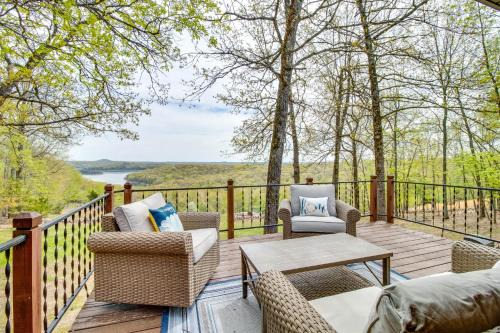 Lake-View Retreat w/Fire Pit in Mountain Home!