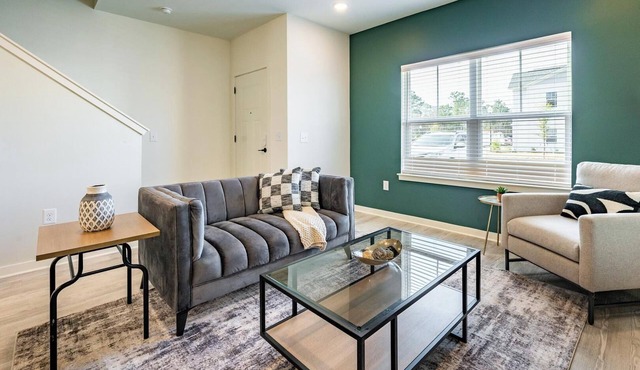Landing | Amazing 3BD, Clubhouse, Yoga Studio