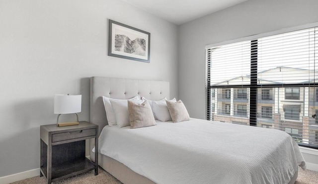 Landing | Spectacular 2BD, Courtyard, Gym