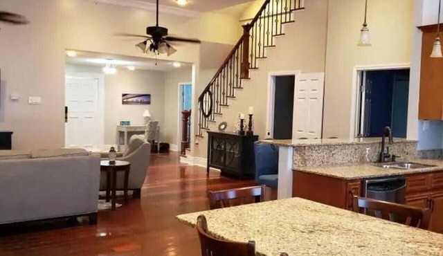 Large Apartment With View