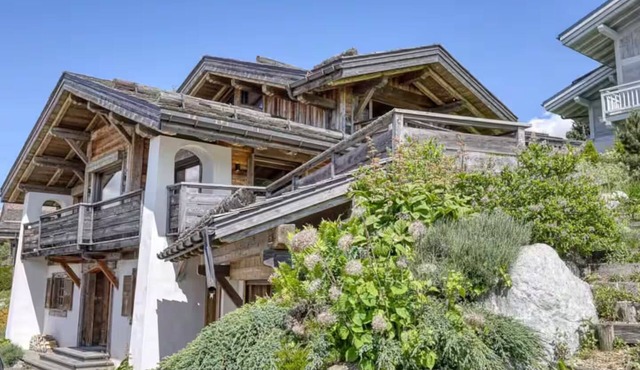 Large Chalet - Panoramic Views - Megeve/Combloux in Combloux