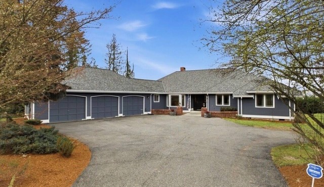Large Covington Vacation Home I Sleeps up to 20+ Guests