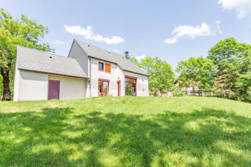 Le Pré devant nous in Picherande