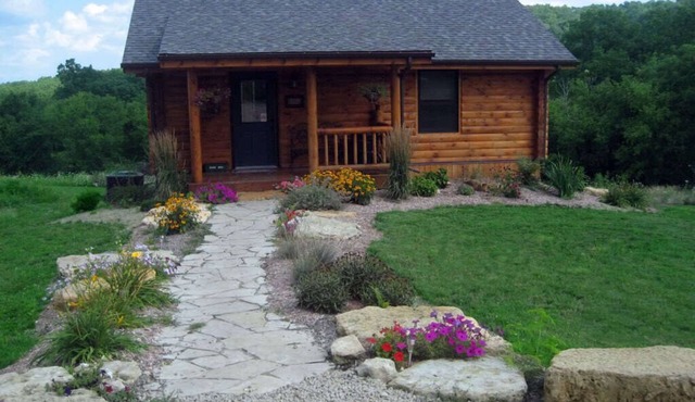 Lorelei Cabins: 'Not just a place, but an experience!' The Aster in Dubuque