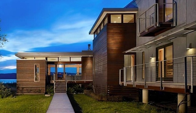 LUX BEACH FRONT HOME , ROMANTIC GETAWAY, PRIVATE ISLAND - Everett
