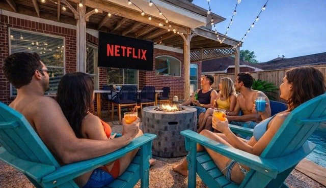 Luxe 5BR w/Pool Fire Pit Fun BBQ Game Zone