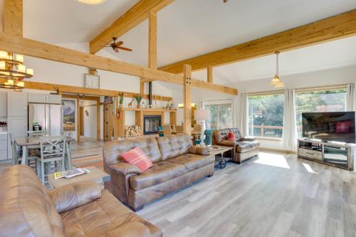 Magnificent Ouray Home w/Deck & Mountain Views!