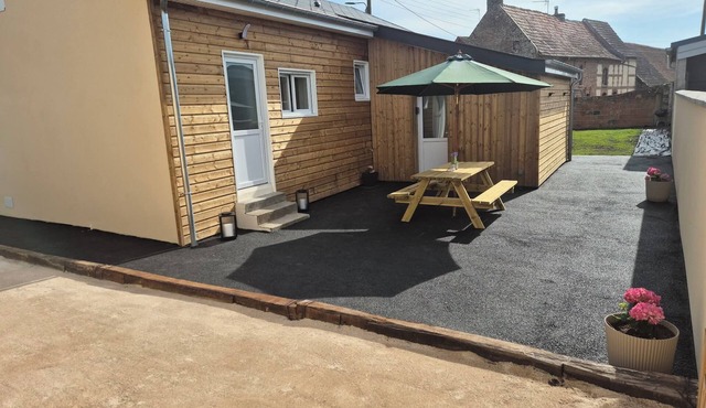 Maison individuelle avec jardin et parking privé. À deux pas de l'avenue verte! in neufchatel en bray
