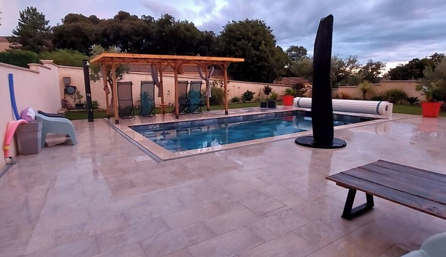 Maisonnette au Carrefour du Vaucluse Drome Ardèche in Bollène