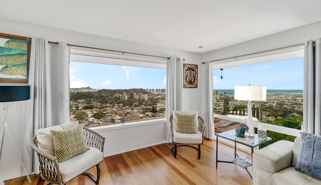 Mid-Century + Views & Privacy near Downtown Honolulu.