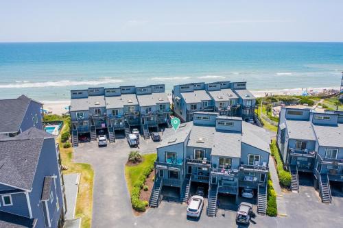 MidCentury Modern Townhome in Topsail!