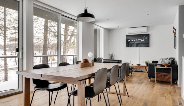 Modern Chic in Lake Elmo