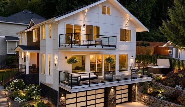 Modern Retreat - Family Oasis