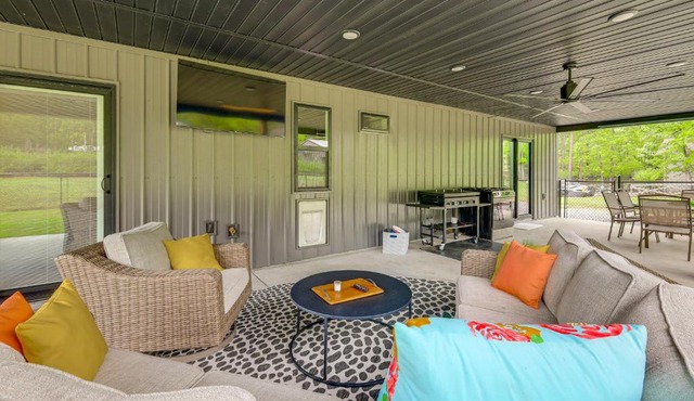 Modern-Style Home w/Patio, Near Greers Ferry Lake