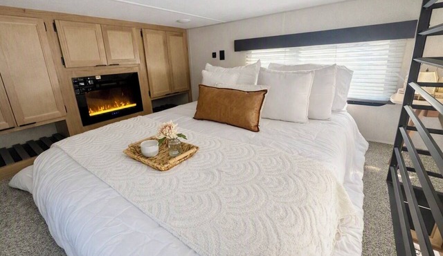 Modern Tiny Home Firepit Near AT&T Stadium