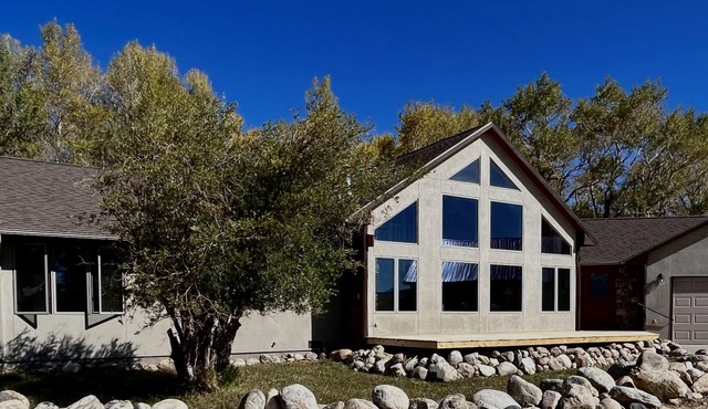 Mountain Valley Getaway A Peaceful Setting - Weekly Discounts!