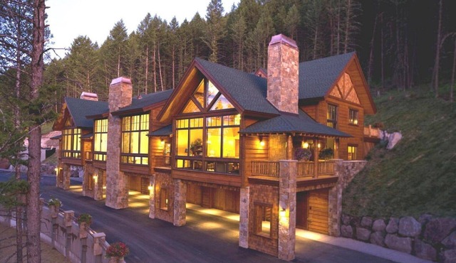 Mountainside Chateau In Jackson Hole - View of Tetons, Walk To Town