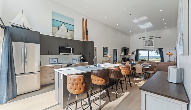 New Waterfront Luxury Cabin on Lake Winnipeg