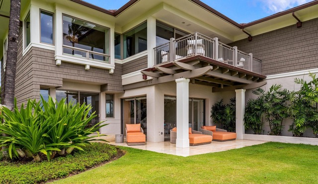 Newly renovated Hualalai Palm Villa -15th hole - 2 Golf Carts