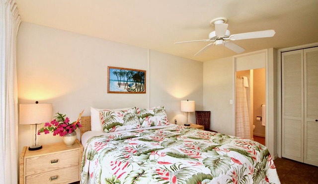North Shore Barefoot Hideaway - come relax with us!