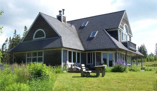 Ocean Front Down East Private Estate On 12 acres Private beach in Roque Bluffs