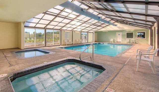 Ocean Park | Cozy Beach Retreat | Pool + Beach