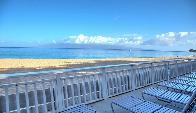 Ocean View, Kaanapali Golf Course front, Beach Cabana