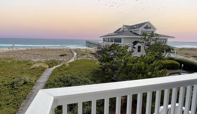 Oceanfront 4br/4ba townhome w/ocean views and direct beach access