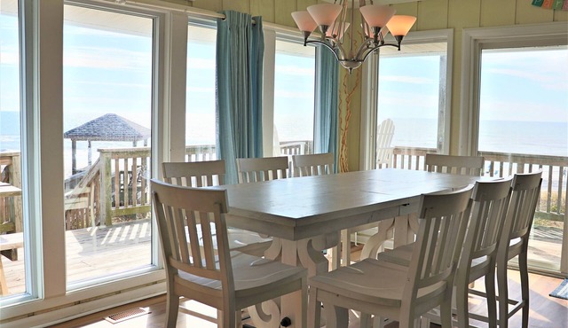 Oceanfront 4BR with Panoramic Views & Beach Access