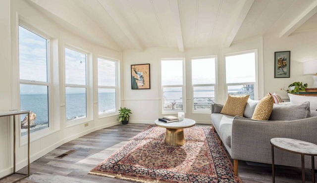 Oceanfront House w/Deck, Firepit & Mountain Views in Sequim