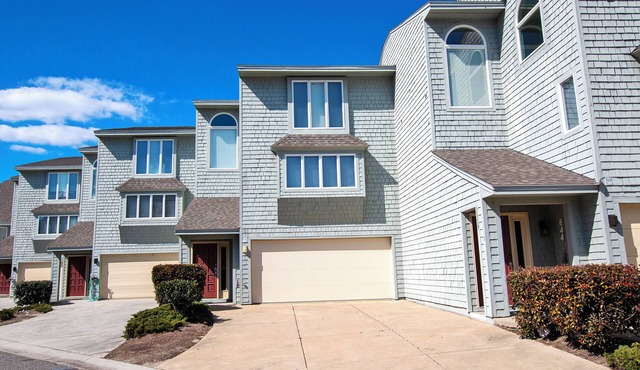 Oceanside, close to beach, Community Pools, Community Tennis, 643, Ocean Dream