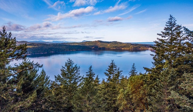 Orcas Island, Highland House #253