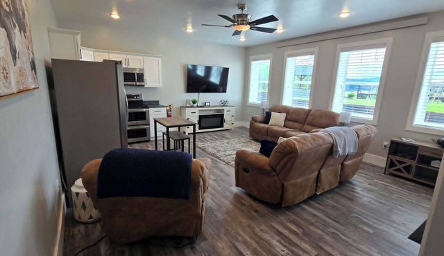Peaceful 1-bedroom apartment suite in Thayne perfect for a relaxing stay