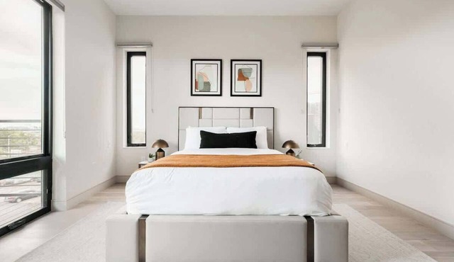 Penthouse Views | Walk to Empower Field | Tesoro