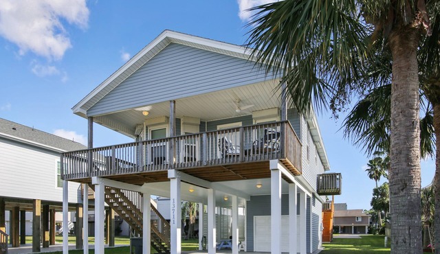 Pirates' Treasure | Great Outdoor Living Space!