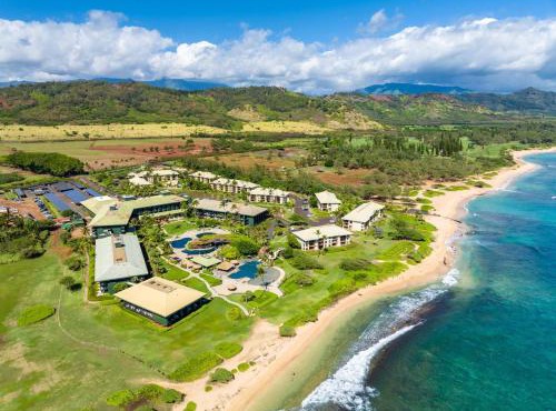 Pool Garden View Lanai, Beachfront 4-Star Resort, King Bed, Lanai, AC, Pool, Restaurant, Gym, Spa