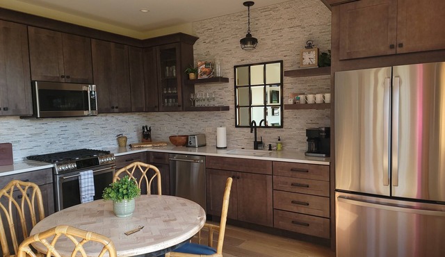Private 2 bedroom-4 bed Cottage in Harbor Springs! Stay at True North Golf Club