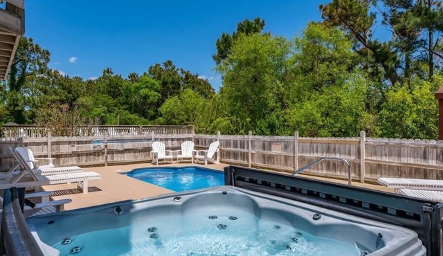 Private Pool with Heat, Hot Tub & Toes in The Sand