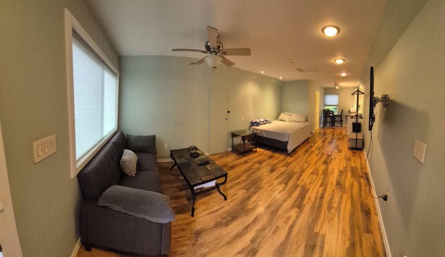 Private Studio with a BBQ, Hot Tub and Sauna. Waterview