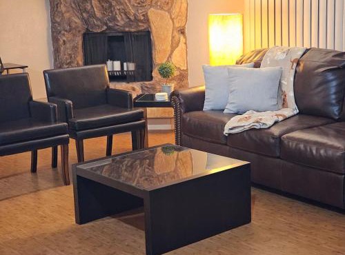 Pup friendly Beautiful 2 Bedroom