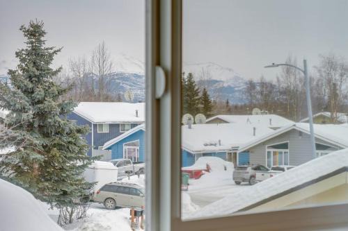 Quiet Anchorage Home: Near Parks, Hikes & Airport!