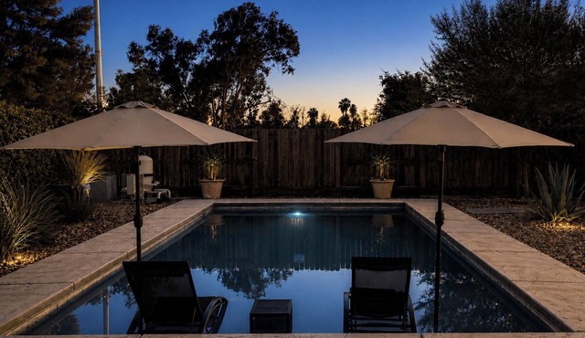 Quiet Clovis Retreat, Resort Pool, 80” Theater TV