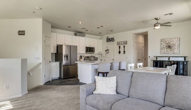 Relax Poolside, Explore South Mtn! Extended Escape in Phoenix