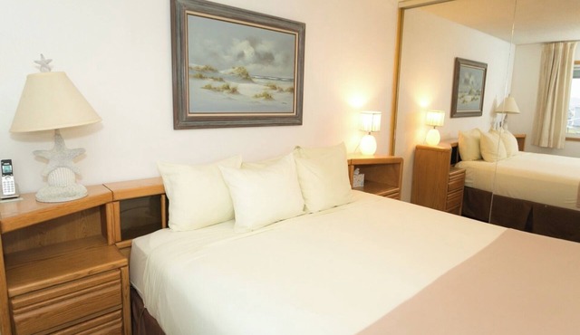 Relax & Recharge – Oceanview Stay with Sauna, Pool and Fire Pit